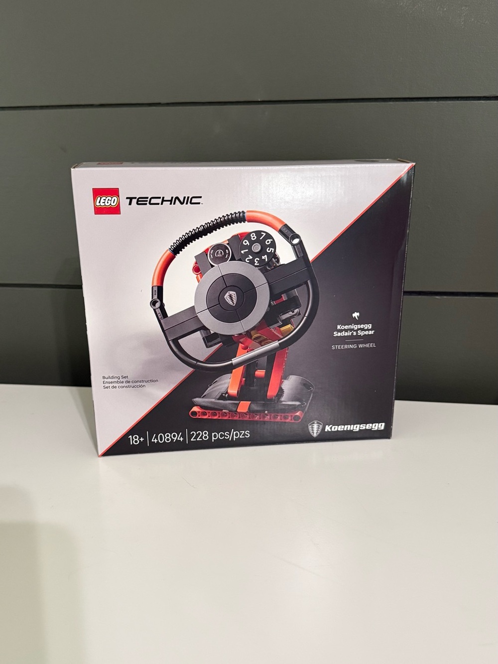 LEGO Technic Black and Orange Koenigsegg Steering Wheel Display Set 40894